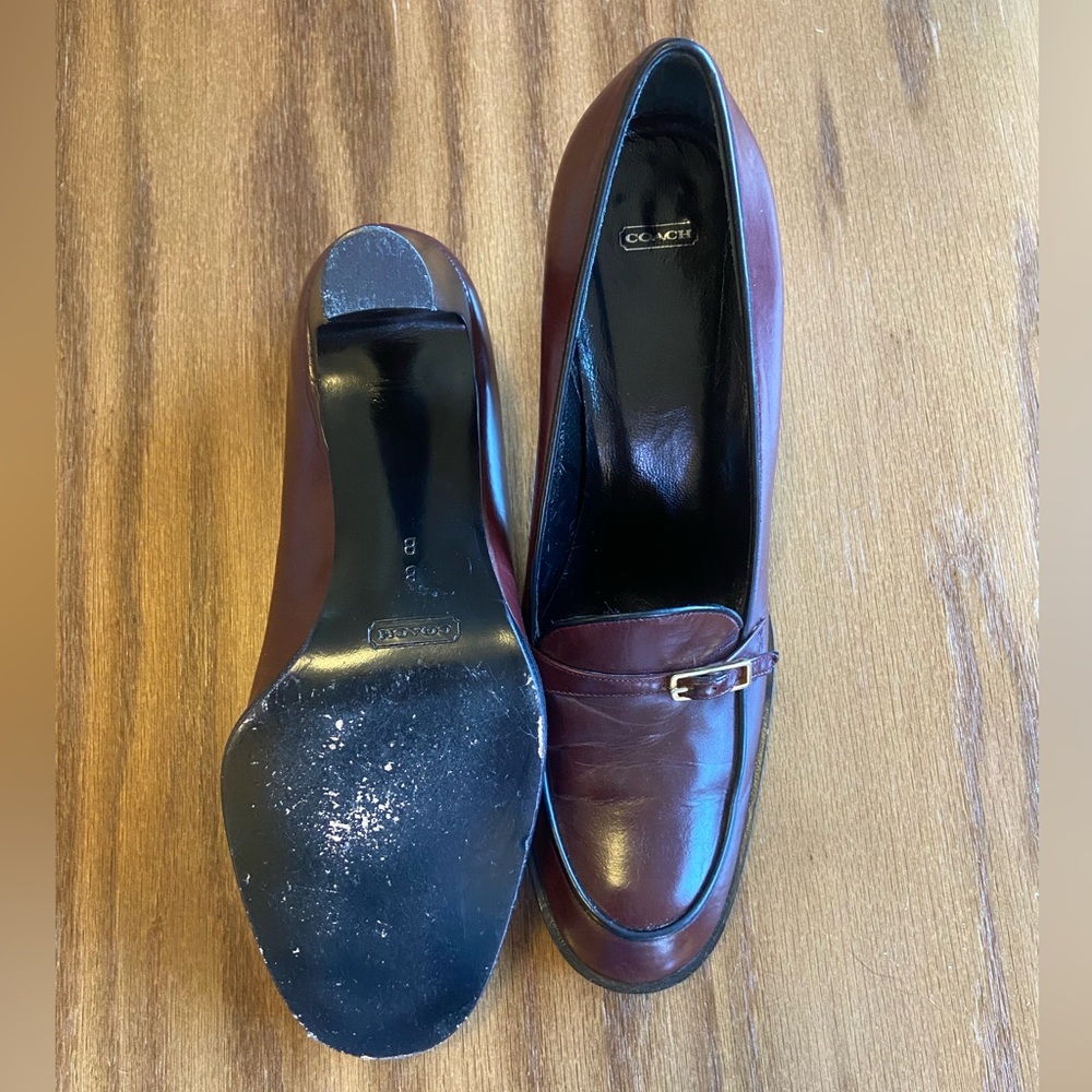 Vintage Coach Made in Italy Burgundy Heeled Loafers - Picture 3 of 6